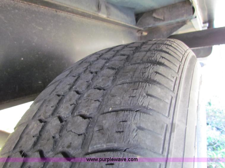 image for item A3514 2001 Keystone Cougar 28' fifth wheel camper