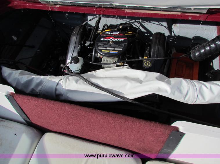 image for item A3523 1999 Tahoe Q5 18' boat