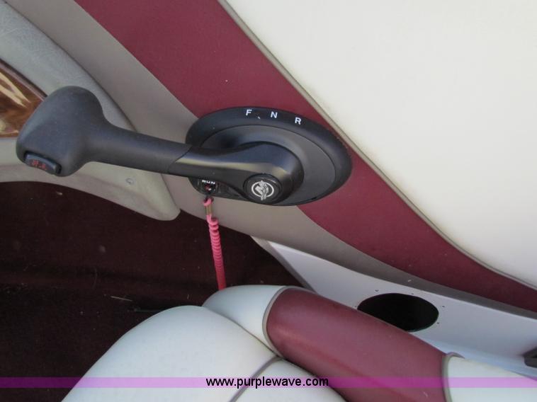 image for item A3523 1999 Tahoe Q5 18' boat