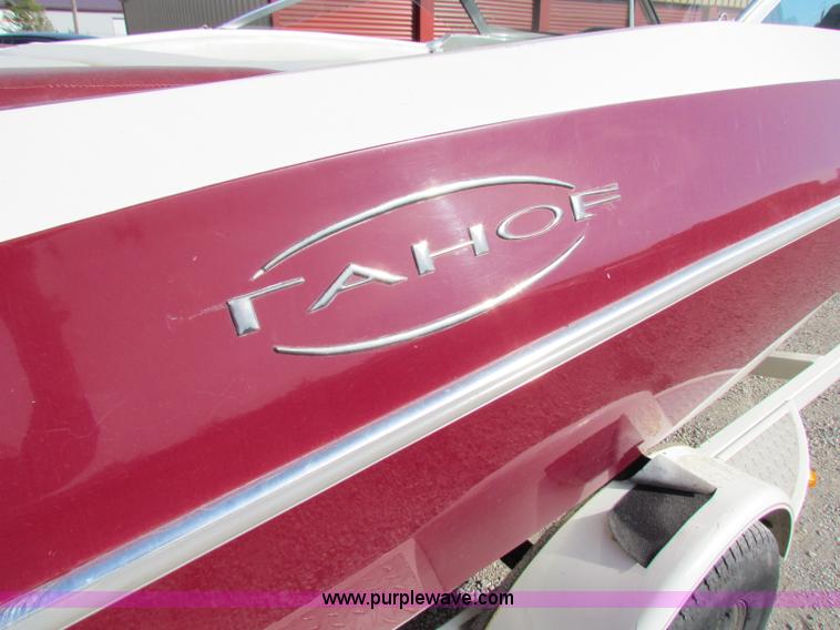 image for item A3523 1999 Tahoe Q5 18' boat