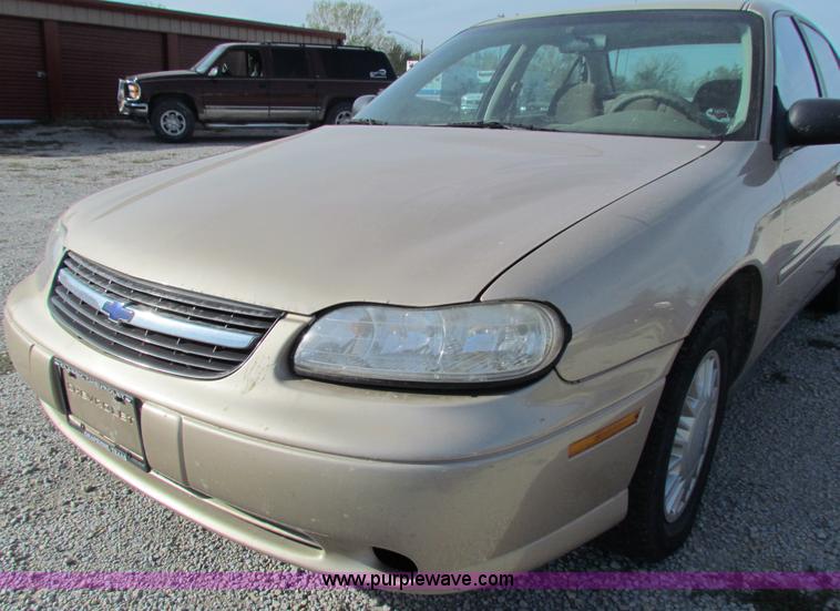 image for item A3524 2002 Chevrolet Malibu
