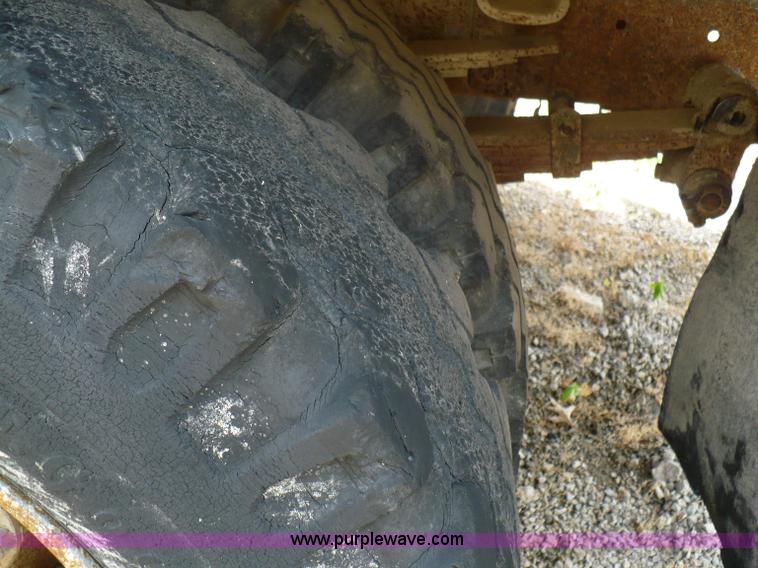 image for item A4840 1974 International Loadstar 1600 dump truck