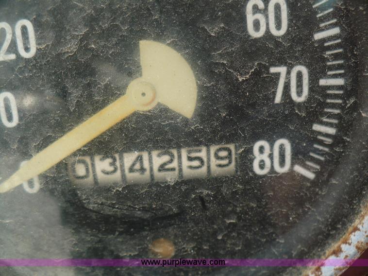 image for item A4840 1974 International Loadstar 1600 dump truck