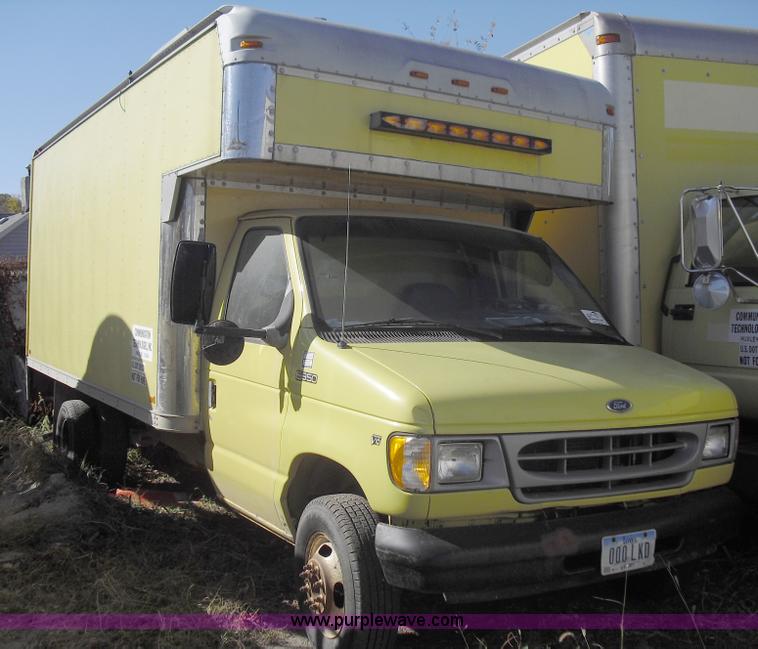 image for item A8014 1997 Ford E350 box truck