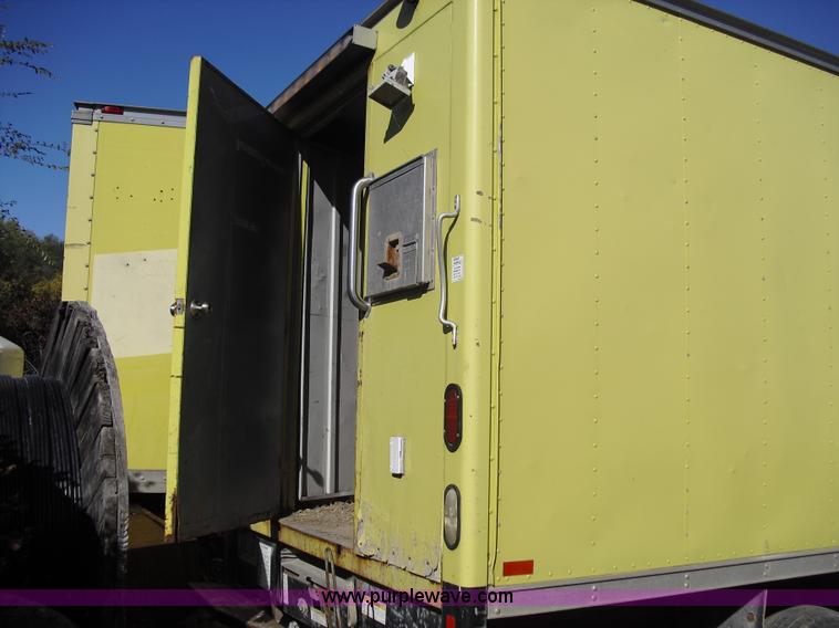 image for item A8014 1997 Ford E350 box truck