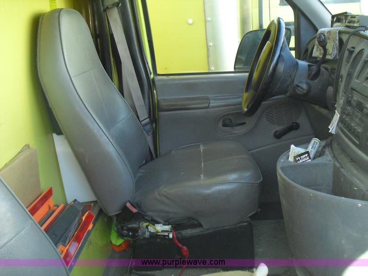 image for item A8014 1997 Ford E350 box truck