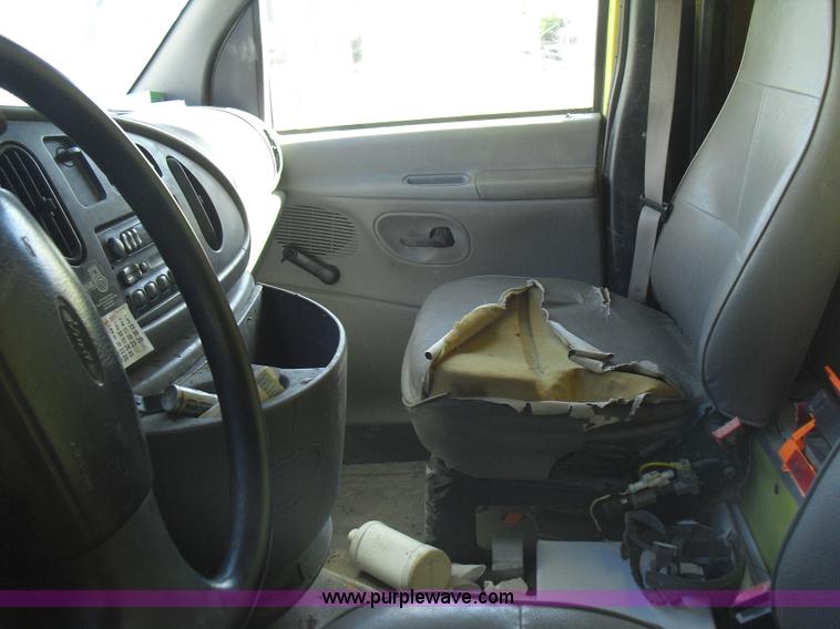 image for item A8014 1997 Ford E350 box truck