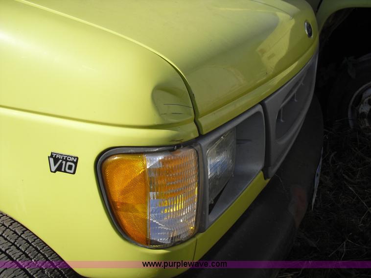 image for item A8014 1997 Ford E350 box truck