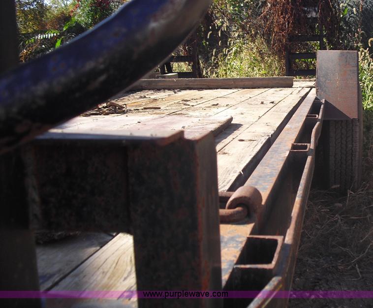 image for item A8015 2004 Starlite 7 ton equipment trailer