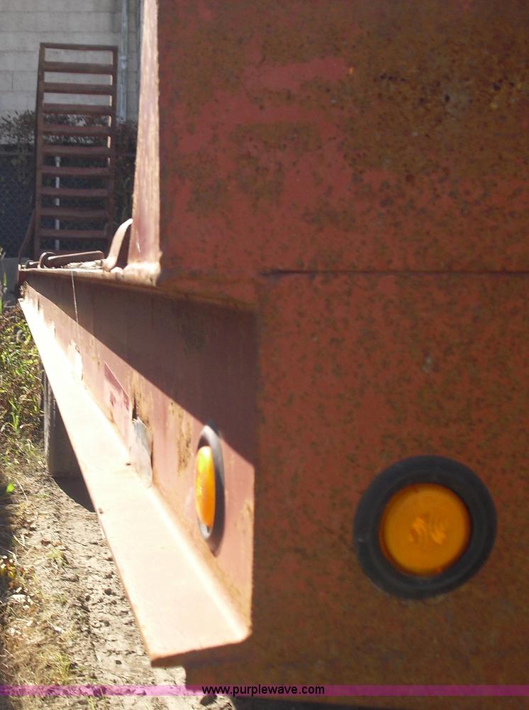 image for item A8016 1999 Litchfield 22.5 ton equipment trailer