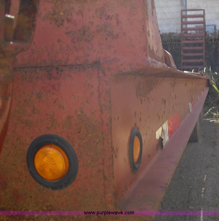 image for item A8016 1999 Litchfield 22.5 ton equipment trailer