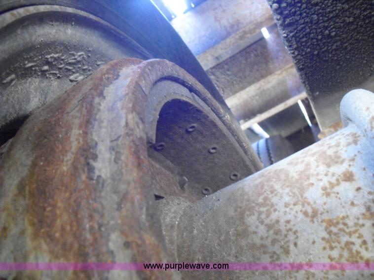 image for item A8016 1999 Litchfield 22.5 ton equipment trailer