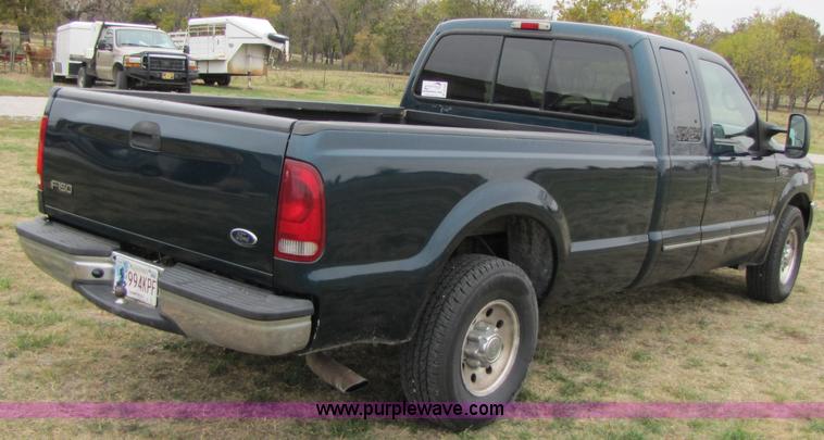 image for item B2008 1999 Ford F250 Super Duty super cab pickup truck