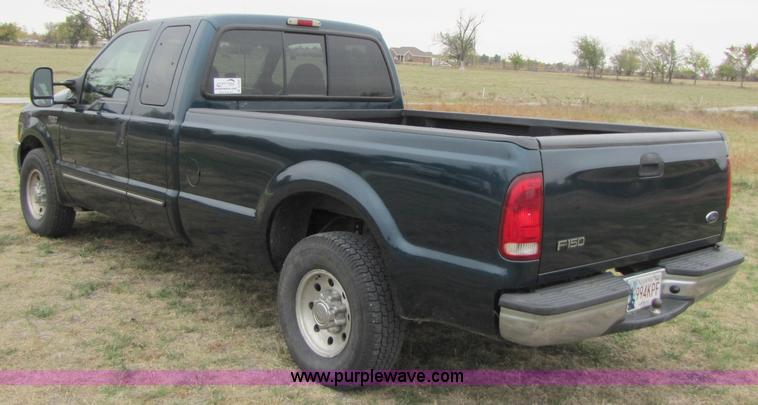 image for item B2008 1999 Ford F250 Super Duty super cab pickup truck