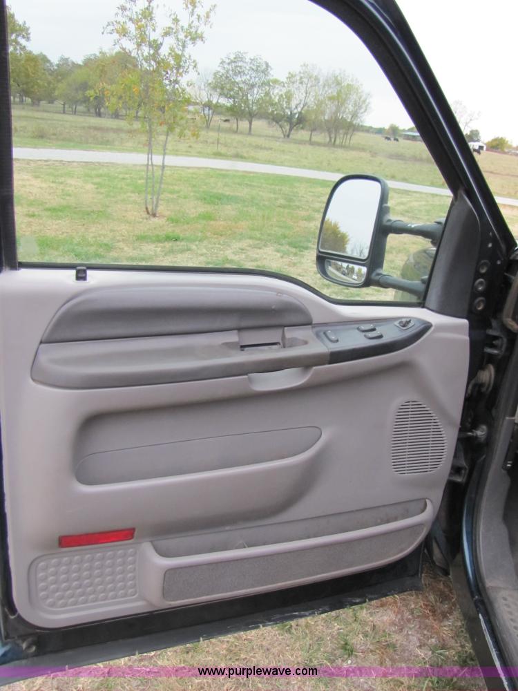 image for item B2008 1999 Ford F250 Super Duty super cab pickup truck