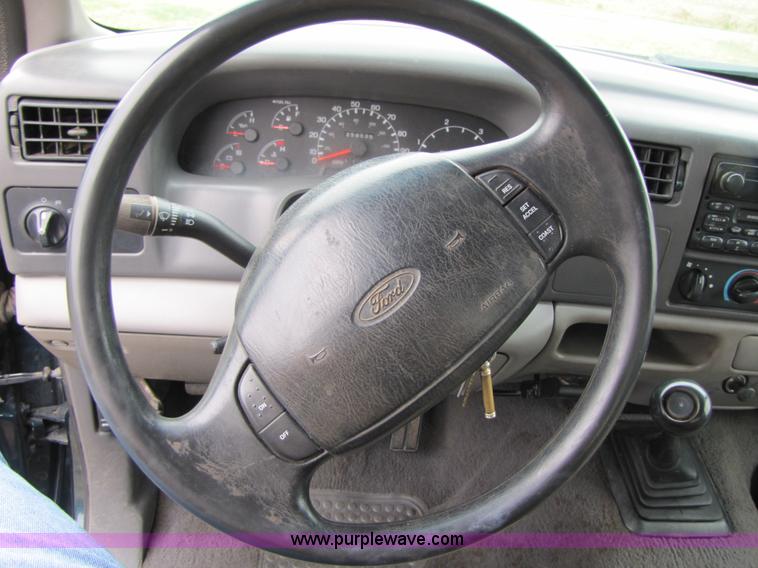 image for item B2008 1999 Ford F250 Super Duty super cab pickup truck