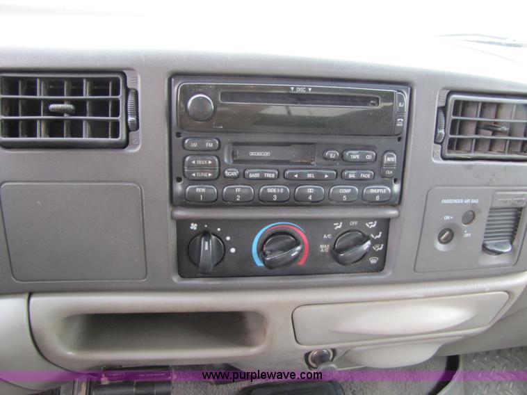 image for item B2008 1999 Ford F250 Super Duty super cab pickup truck