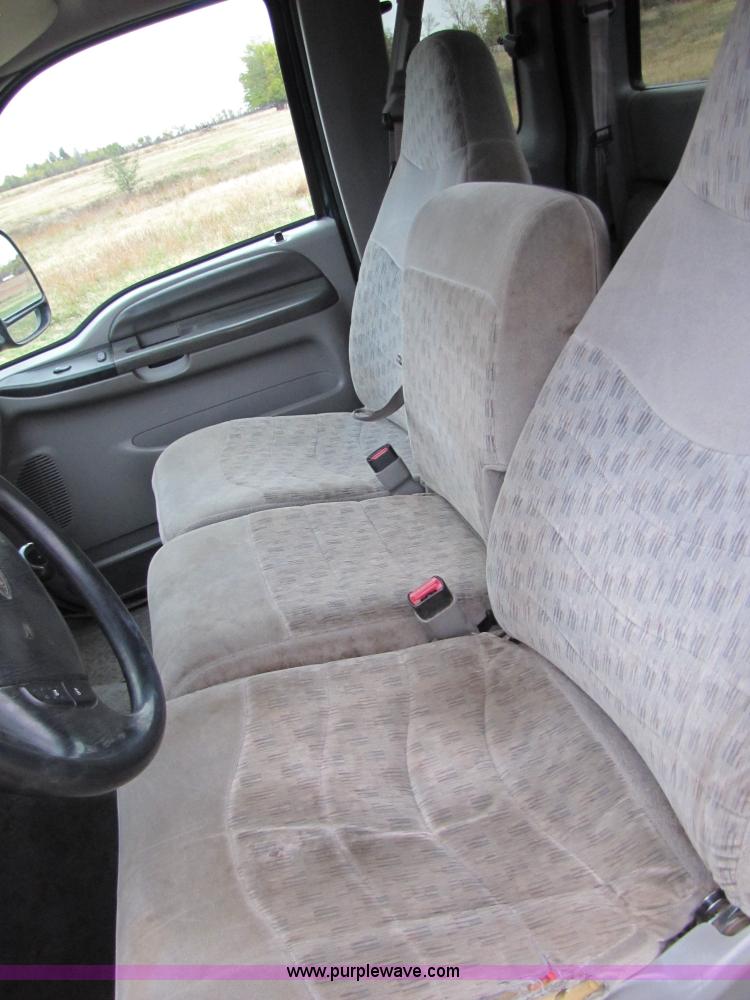 image for item B2008 1999 Ford F250 Super Duty super cab pickup truck