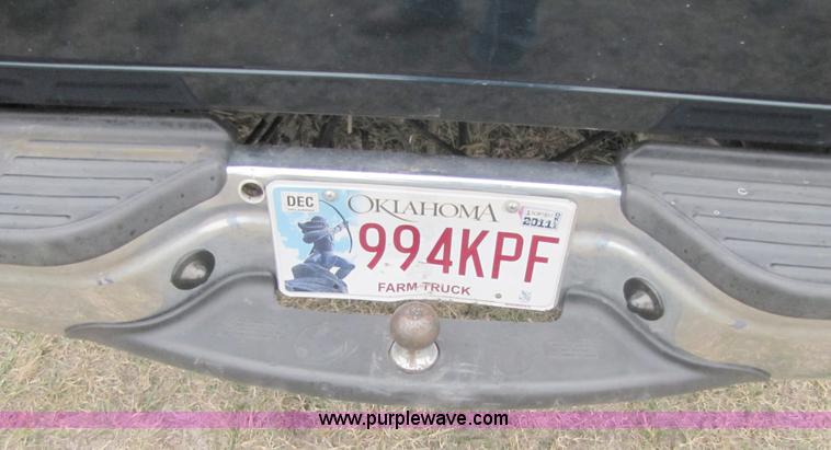 image for item B2008 1999 Ford F250 Super Duty super cab pickup truck