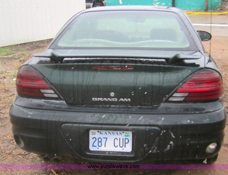 image for item B5545 2003 Pontiac Grand Am SE