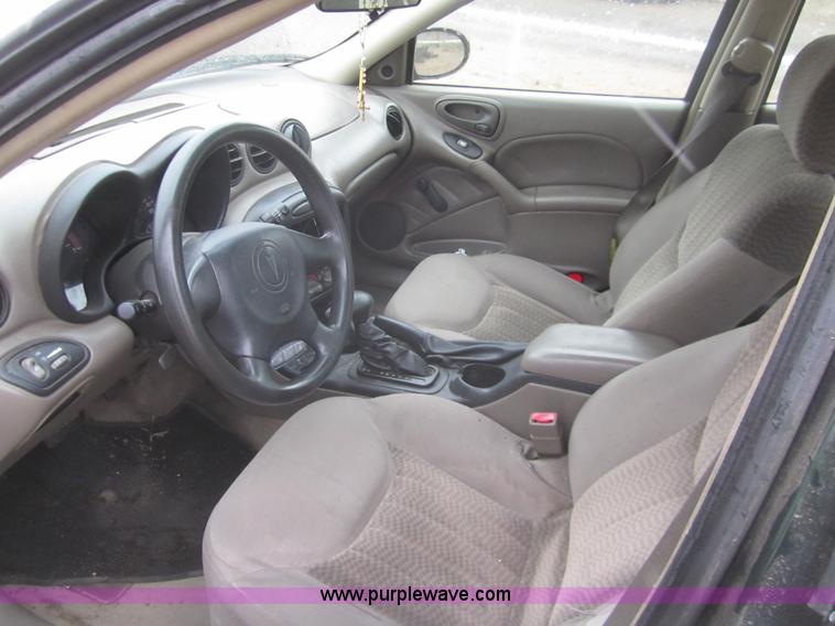 image for item B5545 2003 Pontiac Grand Am SE