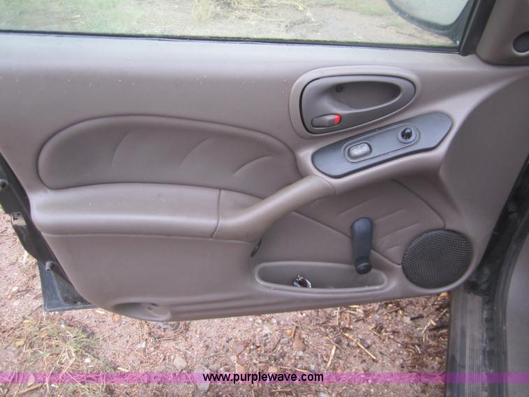 image for item B5545 2003 Pontiac Grand Am SE