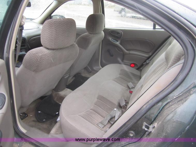 image for item B5545 2003 Pontiac Grand Am SE