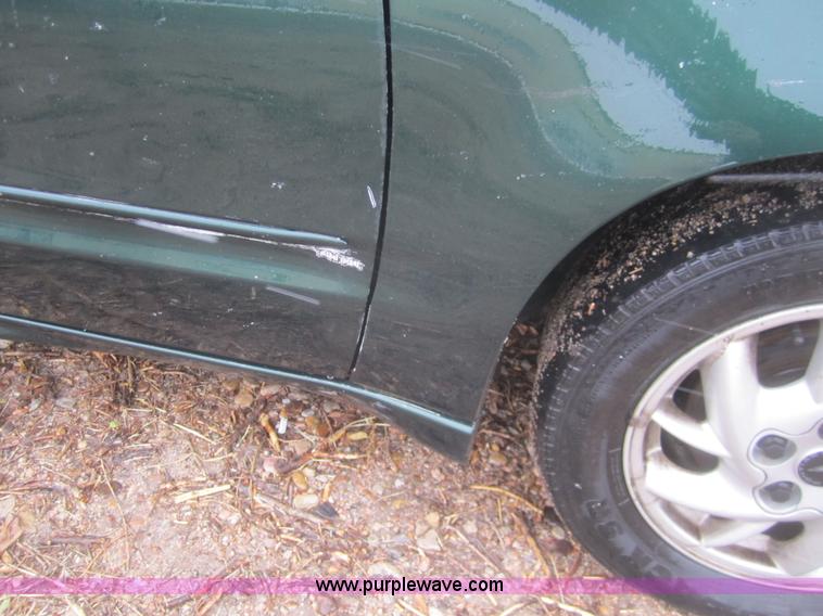 image for item B5545 2003 Pontiac Grand Am SE