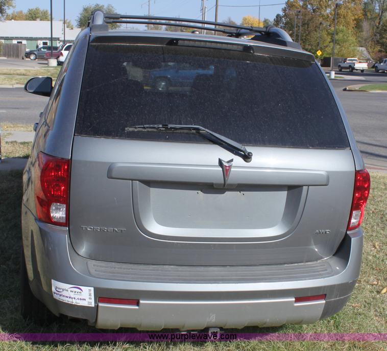 image for item B8618 2006 Pontiac Torrent SUV