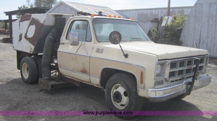 image for item C5061 1978 GMC 35 camper special