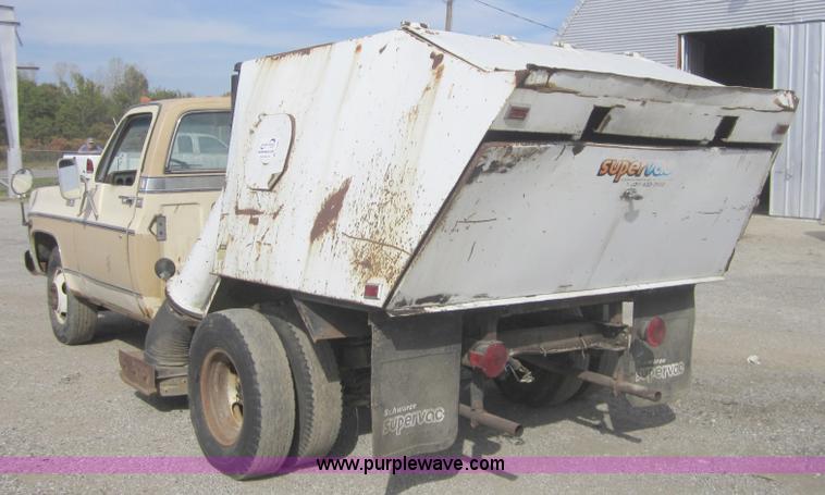 image for item C5061 1978 GMC 35 camper special