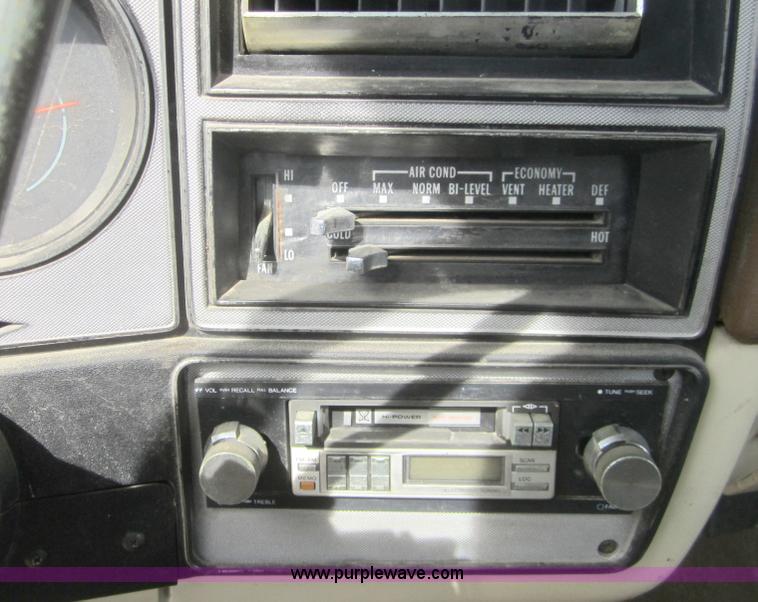 image for item C5061 1978 GMC 35 camper special