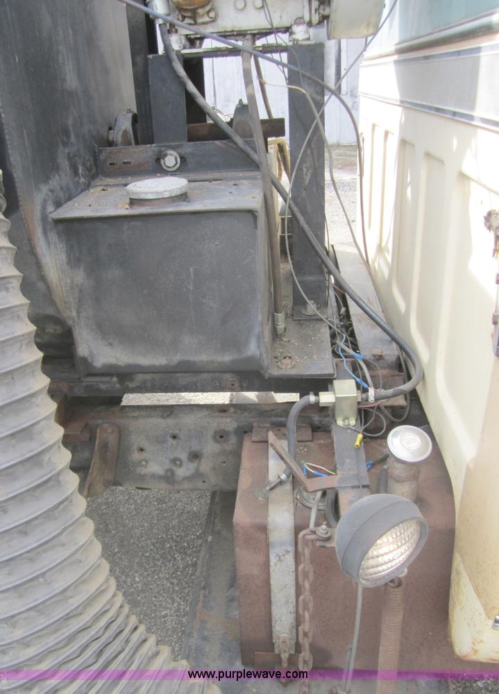 image for item C5061 1978 GMC 35 camper special