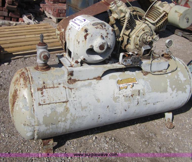 image for item C5127 Dresser air compressor