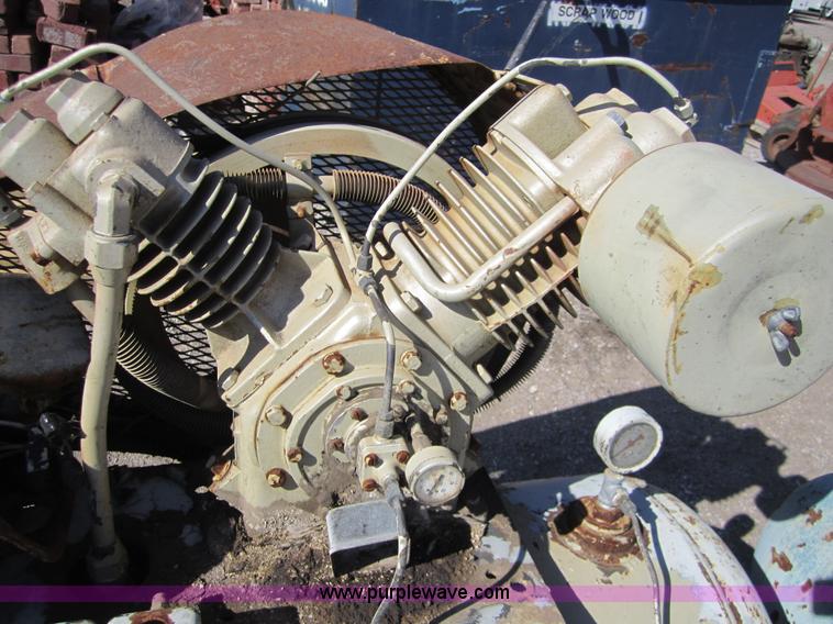 image for item C5127 Dresser air compressor