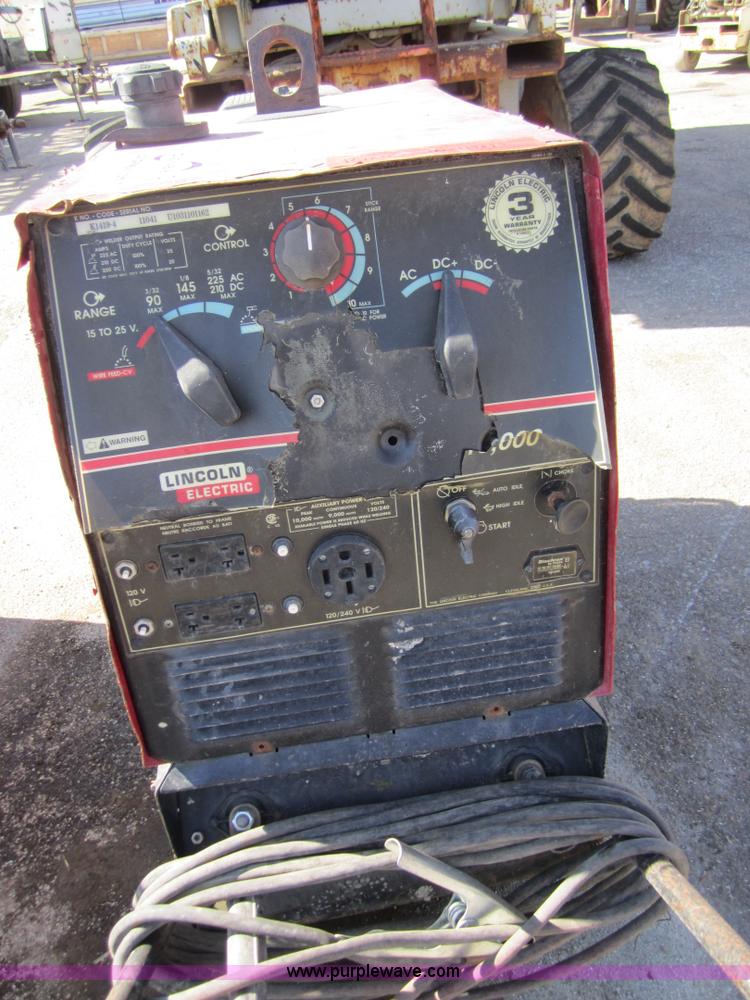 image for item C5137 Lincoln Electric welder/generator