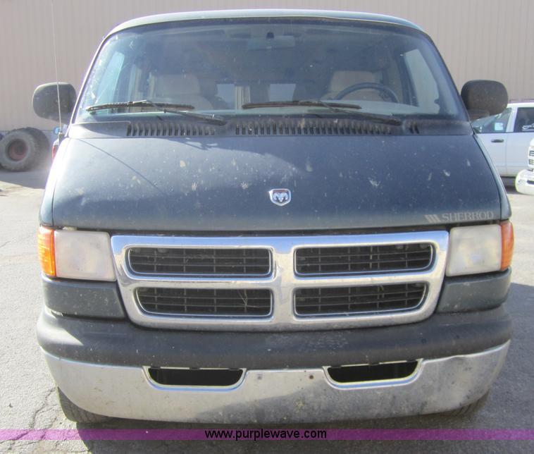 image for item C5149 1999 Dodge Ram B1500 van