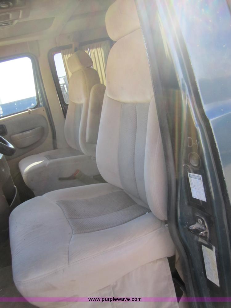 image for item C5149 1999 Dodge Ram B1500 van