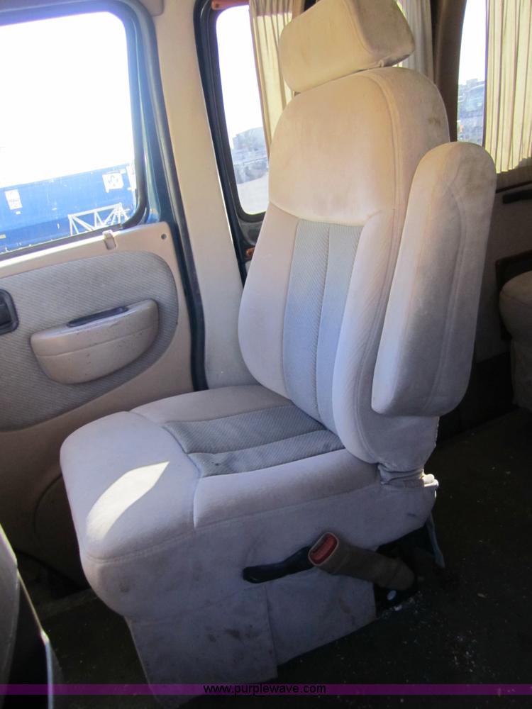 image for item C5149 1999 Dodge Ram B1500 van