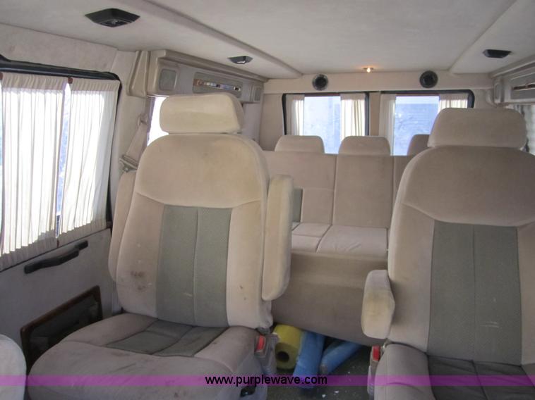 image for item C5149 1999 Dodge Ram B1500 van