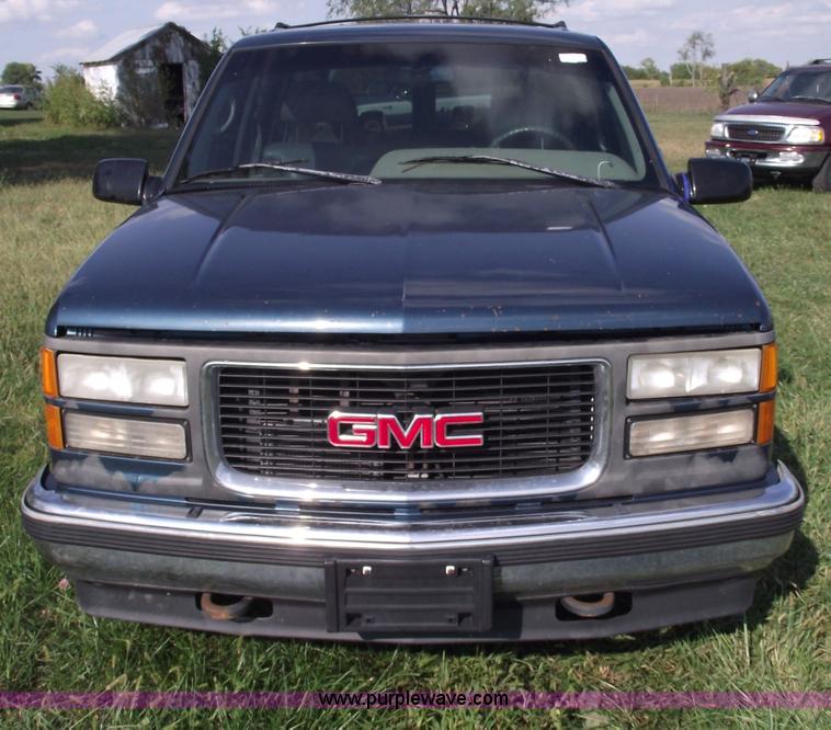 image for item C5567 1995 GMC Yukon SLT SUV
