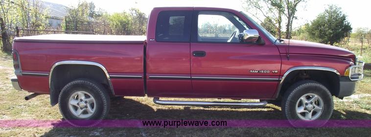 image for item C5672 1997 Dodge Ram 1500 Laramie SLT club cab pickup truck