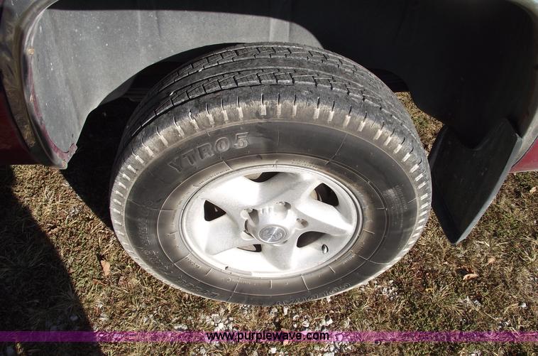 image for item C5672 1997 Dodge Ram 1500 Laramie SLT club cab pickup truck