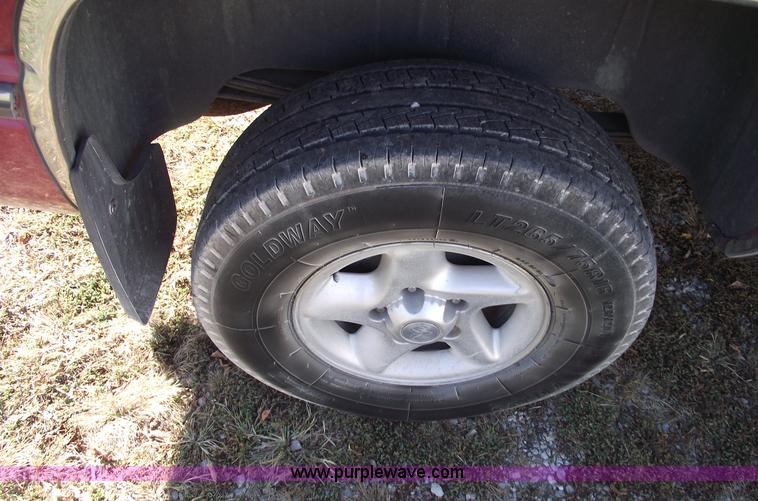 image for item C5672 1997 Dodge Ram 1500 Laramie SLT club cab pickup truck