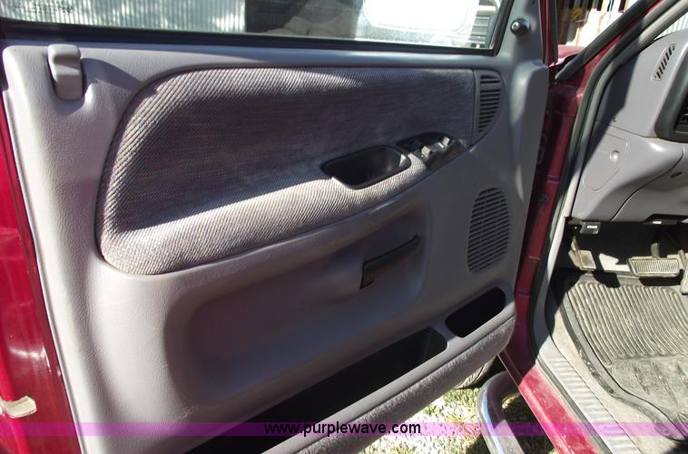 image for item C5672 1997 Dodge Ram 1500 Laramie SLT club cab pickup truck