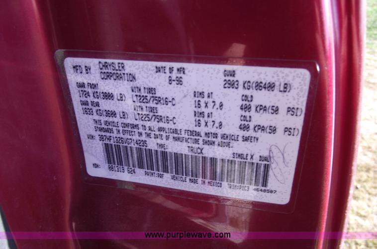 image for item C5672 1997 Dodge Ram 1500 Laramie SLT club cab pickup truck