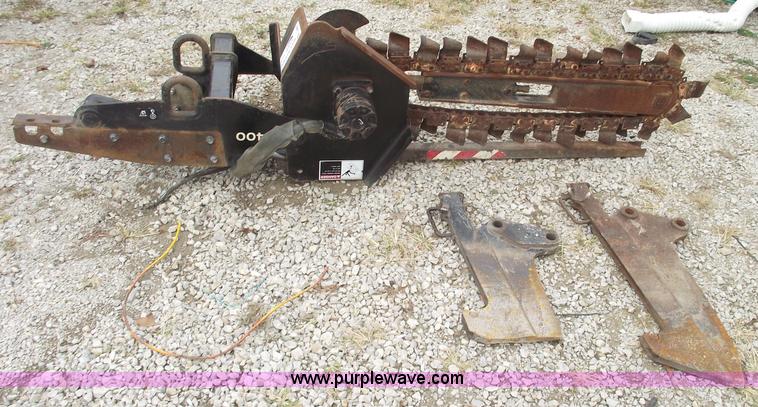 image for item C5683 Ditch Witch H400 trencher boom