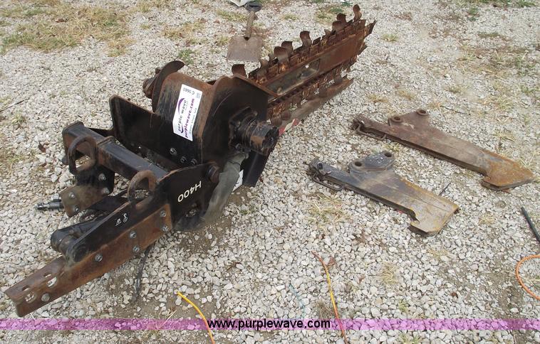 image for item C5683 Ditch Witch H400 trencher boom