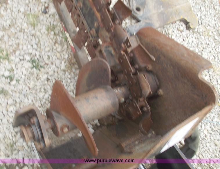 image for item C5683 Ditch Witch H400 trencher boom