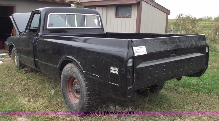 image for item C5685 1970 Chevrolet 3/4 ton pickup truck